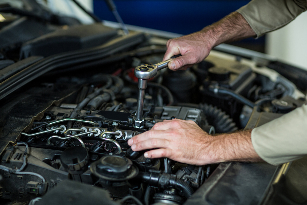 Mechanic servicing an Injector.